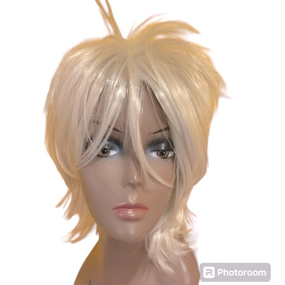 Punk Style Synthetic Wig. Platinum Used in photo shoots on mannequin head. - Picture 1 of 9